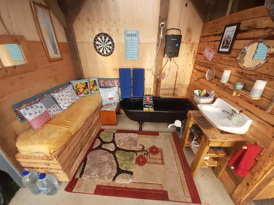 Father Ted Retro Caravan! Drumaville Dış mekan fotoğraf